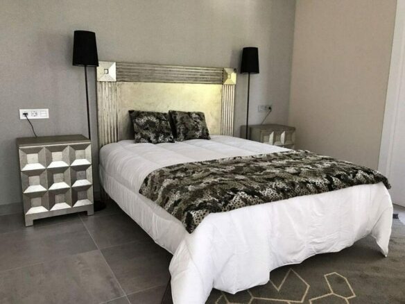 Renovated modern villa with pool in Las Brisas, Nueva Andalucia, Marbella
