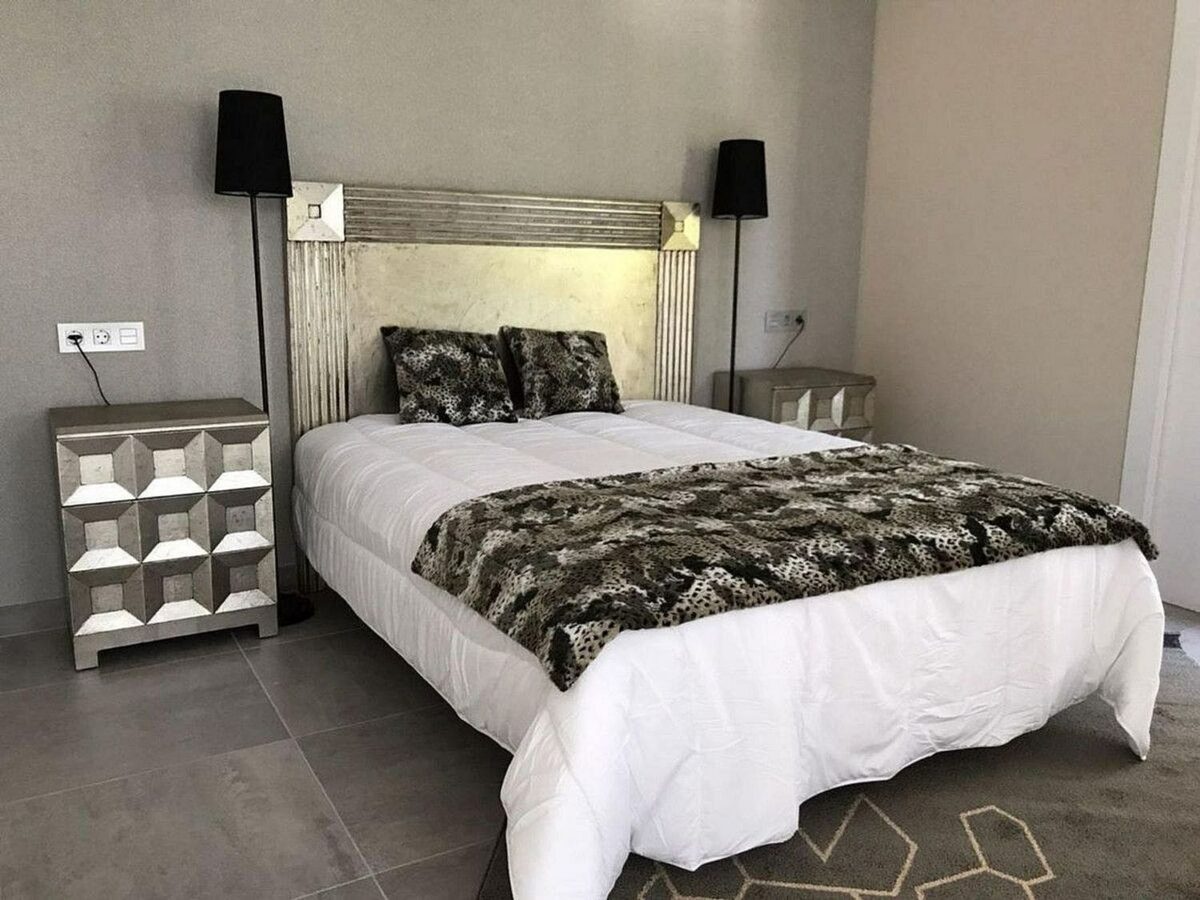Renovated modern villa with pool in Las Brisas, Nueva Andalucia, Marbella