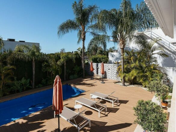 Renovated villa with sea views Nagueles Marbella