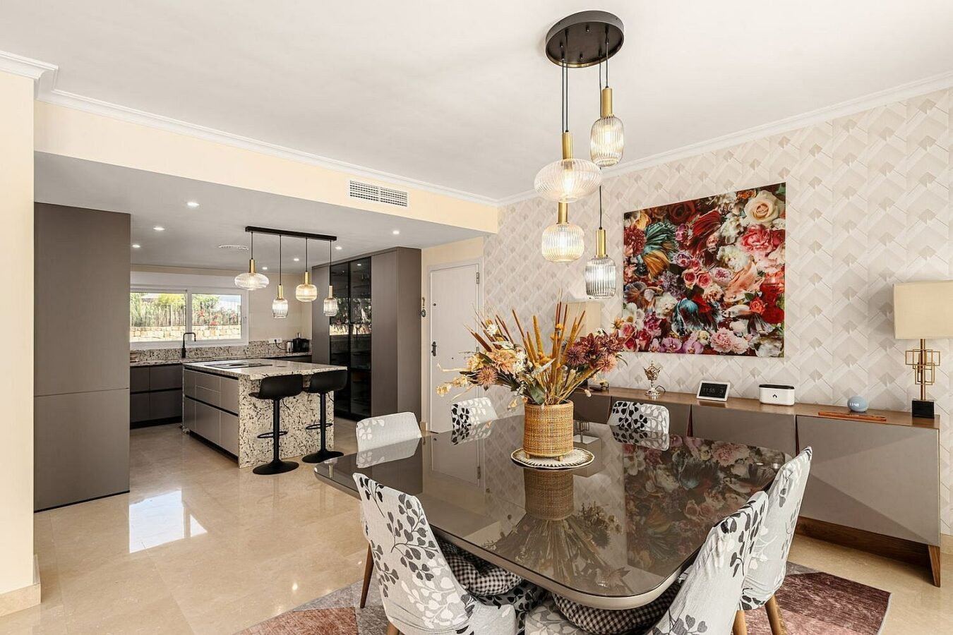 Renovated villa with sea views Nagueles Marbella