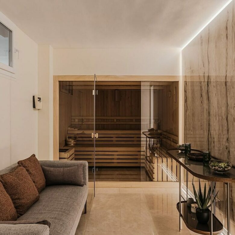 Renovated villa with sea views Nagueles Marbella