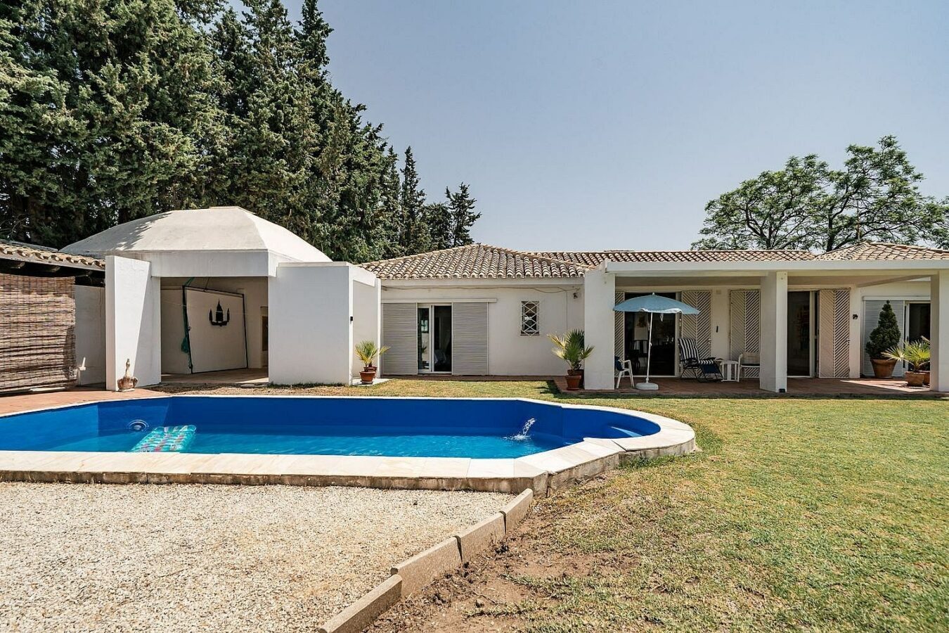 Renovation villa on a large plot La Fuente del Espanto Benahavis
