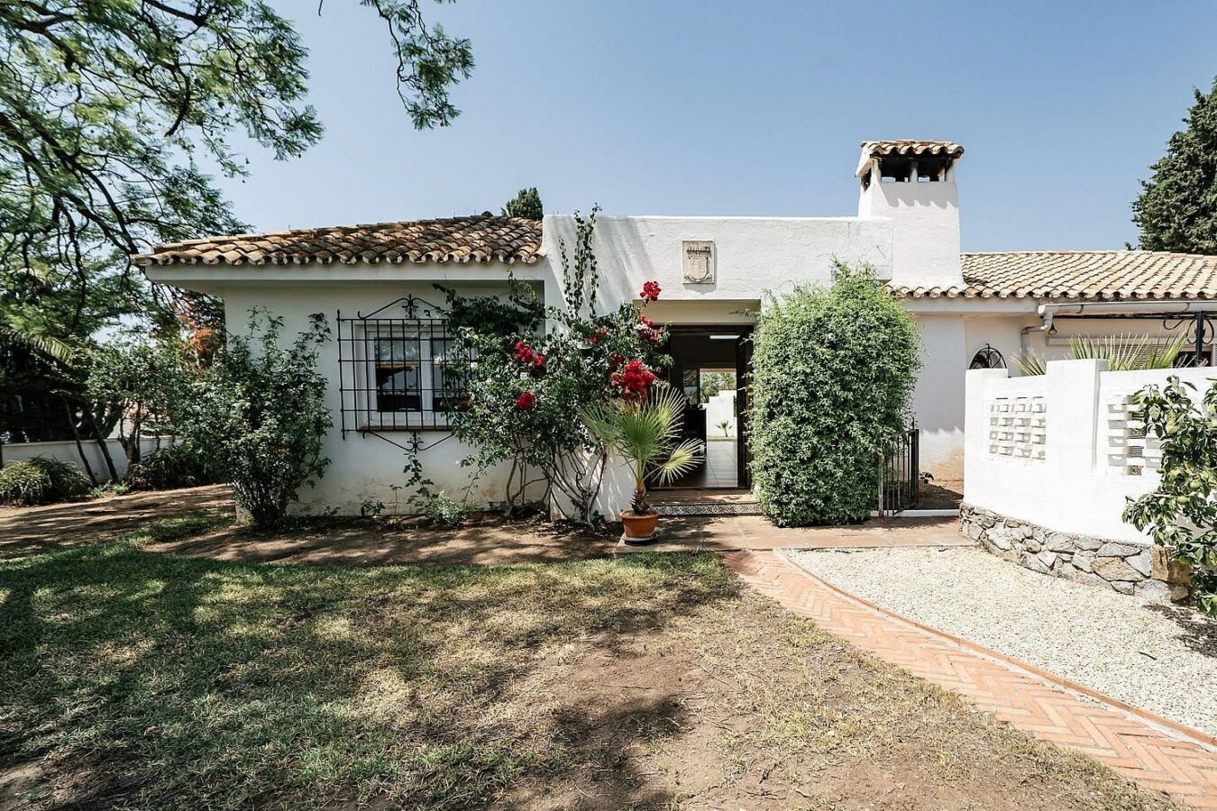 Renovation villa on a large plot La Fuente del Espanto Benahavis