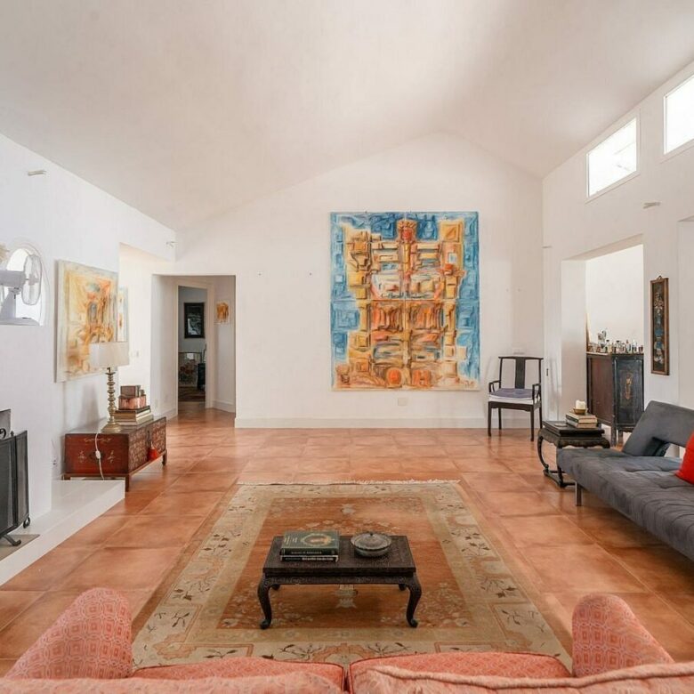 Renovation villa on a large plot La Fuente del Espanto Benahavis