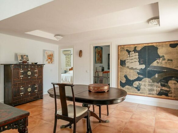 Renovation villa on a large plot La Fuente del Espanto Benahavis