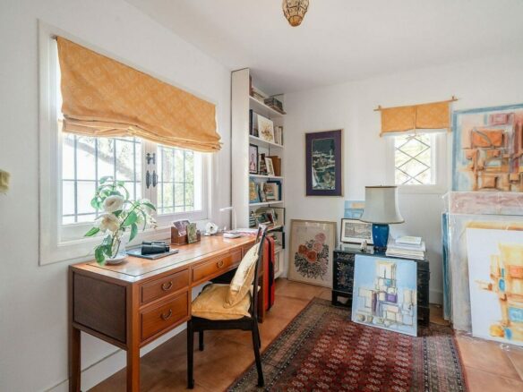 Renovation villa on a large plot La Fuente del Espanto Benahavis