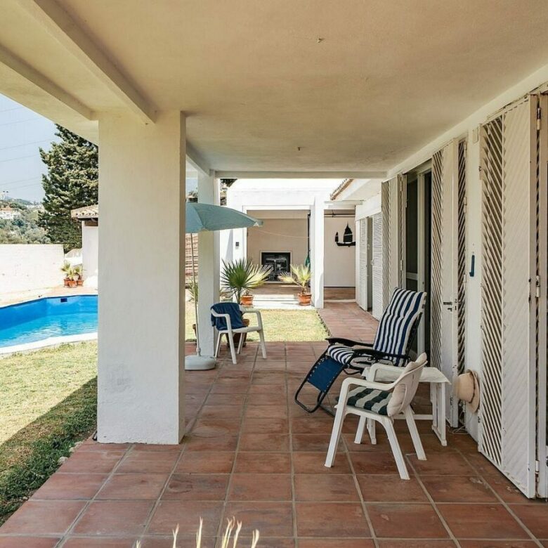 Renovation villa on a large plot La Fuente del Espanto Benahavis