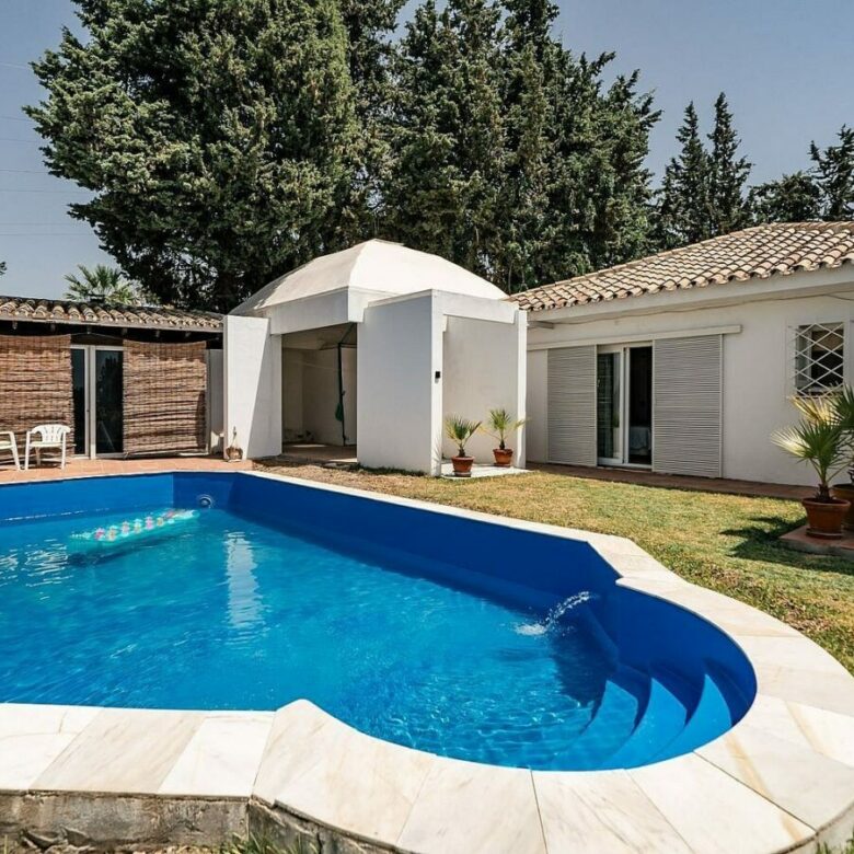 Renovation villa on a large plot La Fuente del Espanto Benahavis