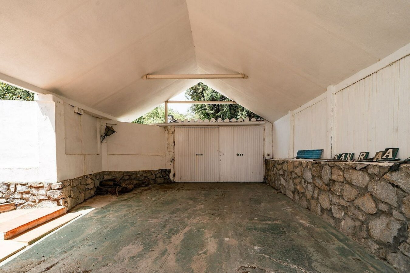 Renovation villa on a large plot La Fuente del Espanto Benahavis
