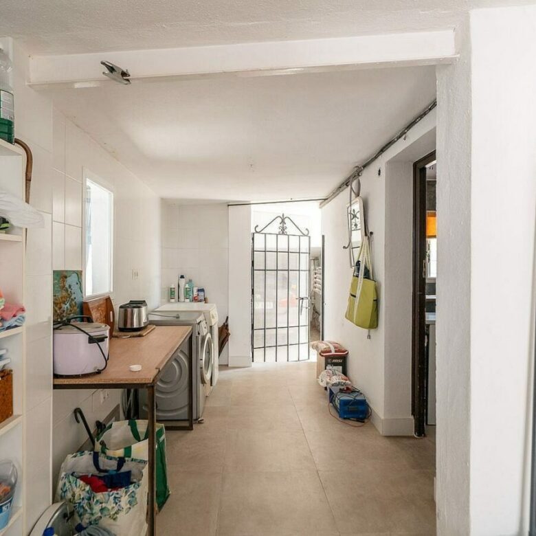 Renovation villa on a large plot La Fuente del Espanto Benahavis