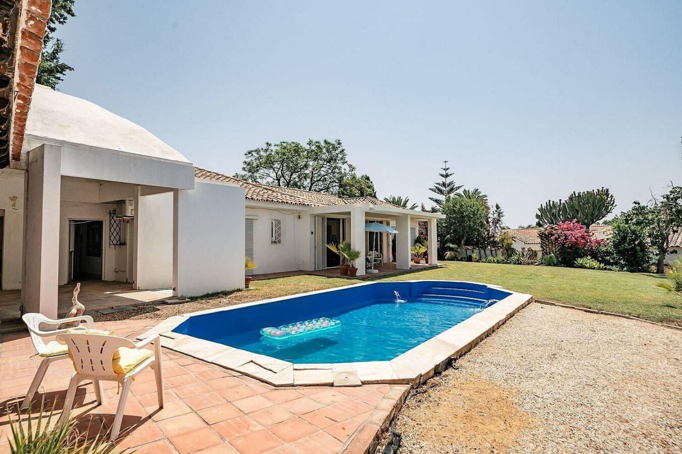 Renovation villa on a large plot La Fuente del Espanto Benahavis