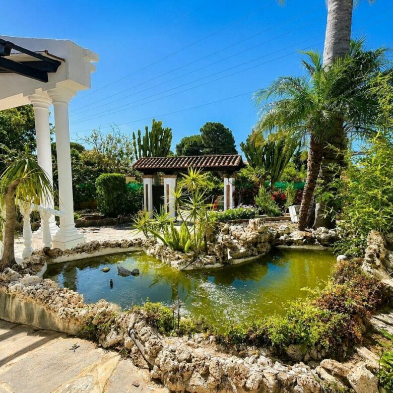 Rustic villa with pool and jacuzzi El Rosario Marbella East