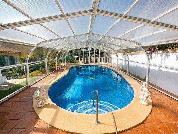 Rustic villa with pool and jacuzzi El Rosario Marbella East