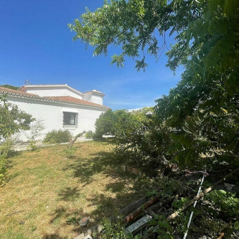 Rustic villa with pool and jacuzzi El Rosario Marbella East