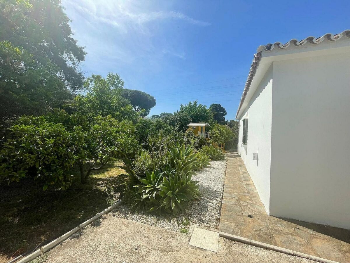 Rustic villa with pool and jacuzzi El Rosario Marbella East