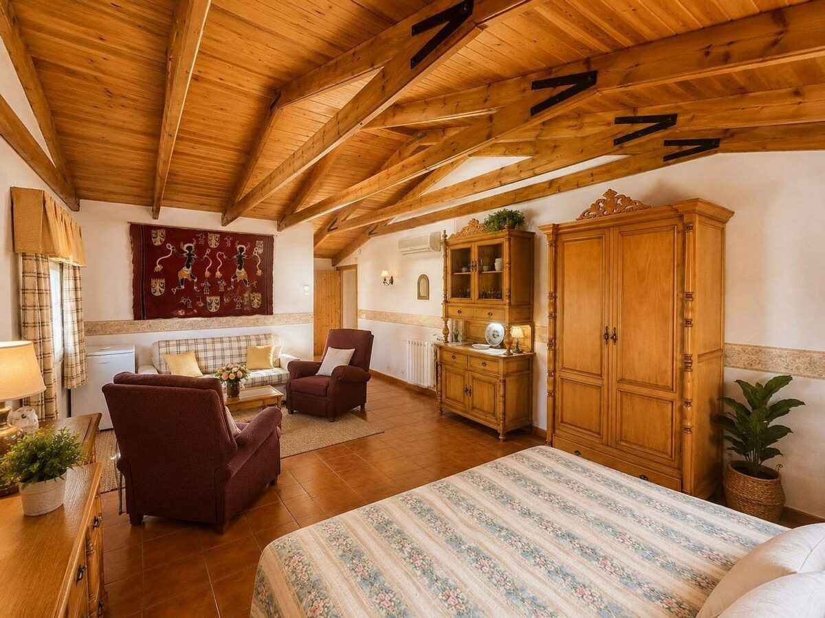 Rustic villa with pool and jacuzzi El Rosario Marbella East