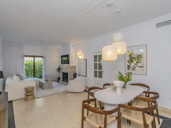 FOR SALE 🏡 Five-Bedroom Villa with Private Pool – Nagüeles, Golden Mile, Marbella
