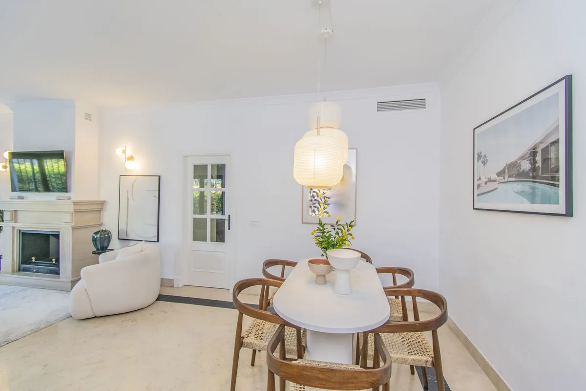 FOR SALE 🏡 Five-Bedroom Villa with Private Pool – Nagüeles, Golden Mile, Marbella