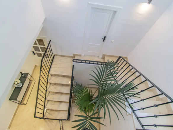 FOR SALE 🏡 Five-Bedroom Villa with Private Pool – Nagüeles, Golden Mile, Marbella