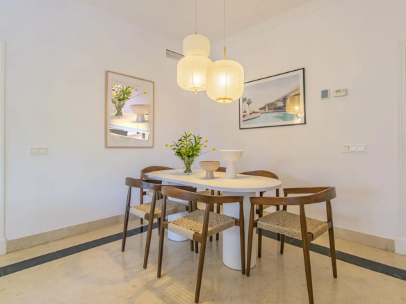 FOR SALE 🏡 Five-Bedroom Villa with Private Pool – Nagüeles, Golden Mile, Marbella