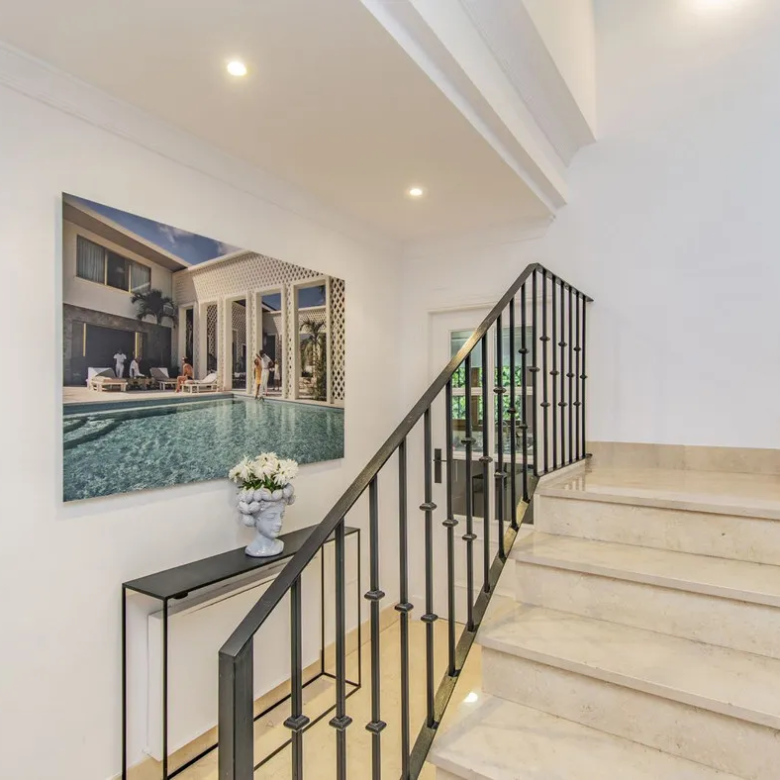 FOR SALE 🏡 Five-Bedroom Villa with Private Pool – Nagüeles, Golden Mile, Marbella