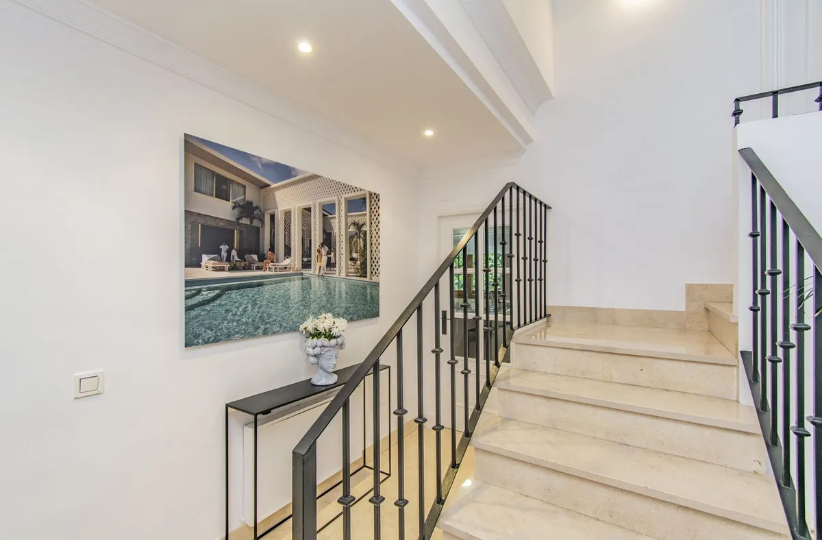 FOR SALE 🏡 Five-Bedroom Villa with Private Pool – Nagüeles, Golden Mile, Marbella