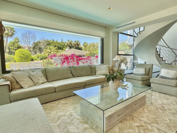 FOR SALE 🏡 New-Build Villa with Panoramic Roof Terrace – Nagüeles, Golden Mile, Marbella
