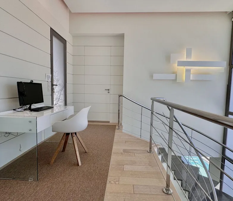 FOR SALE 🏡 New-Build Villa with Panoramic Roof Terrace – Nagüeles, Golden Mile, Marbella