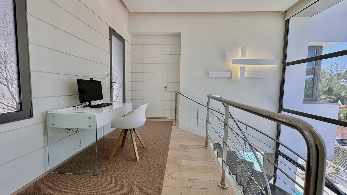 FOR SALE 🏡 New-Build Villa with Panoramic Roof Terrace – Nagüeles, Golden Mile, Marbella