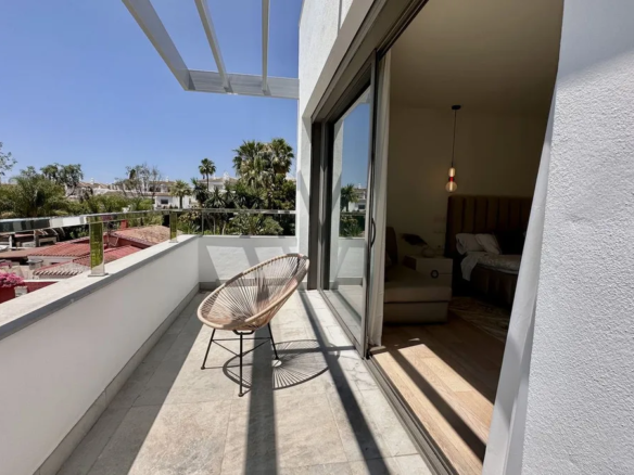 FOR SALE 🏡 New-Build Villa with Panoramic Roof Terrace – Nagüeles, Golden Mile, Marbella