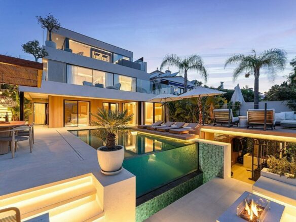 Scandinavian design villa with infinity pool Nueva Andalucia Marbella