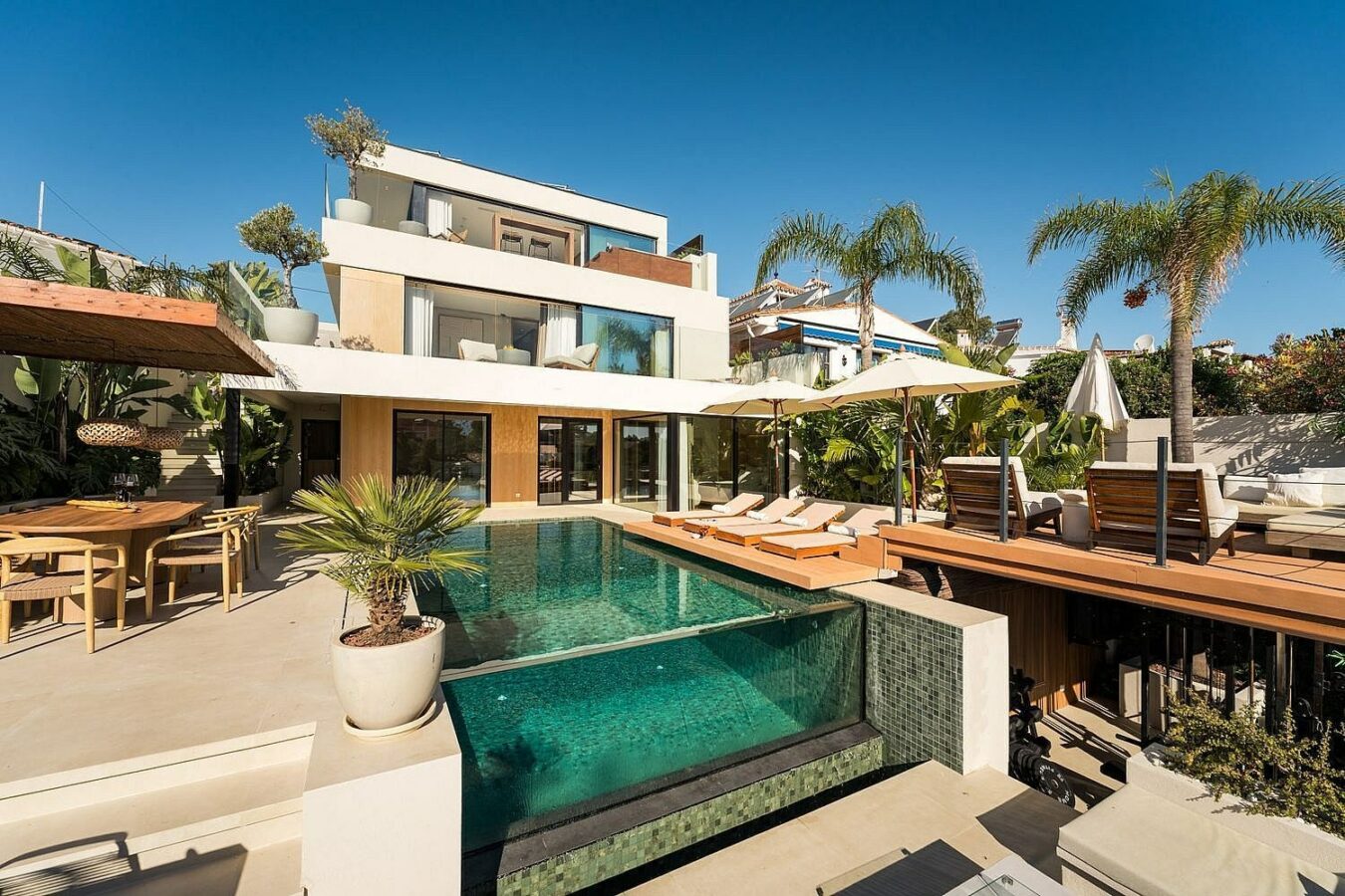 Scandinavian design villa with infinity pool Nueva Andalucia Marbella