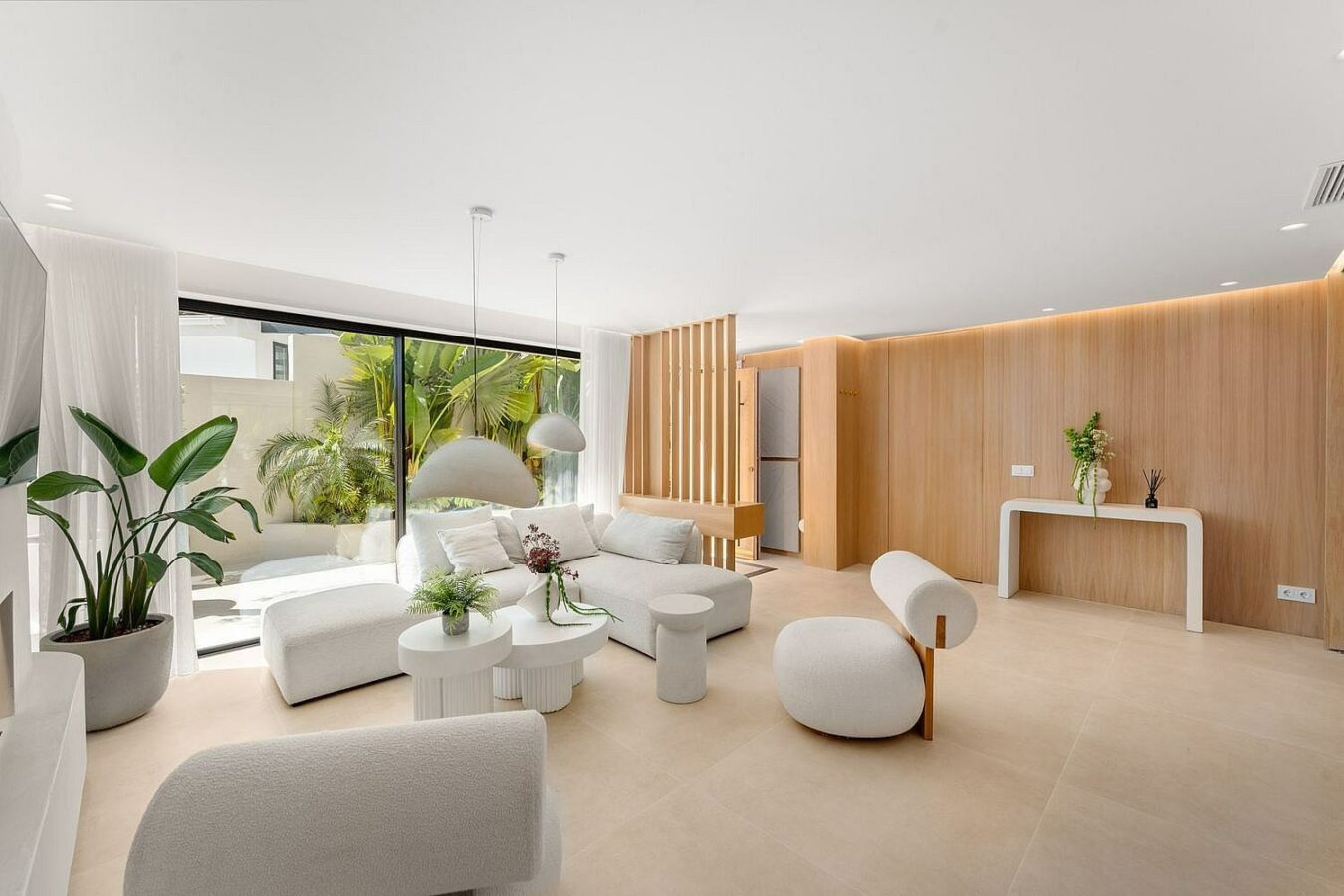 Scandinavian design villa with infinity pool Nueva Andalucia Marbella