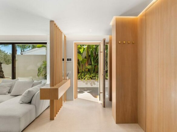 Scandinavian design villa with infinity pool Nueva Andalucia Marbella