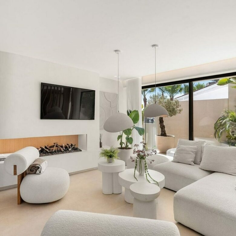 Scandinavian design villa with infinity pool Nueva Andalucia Marbella
