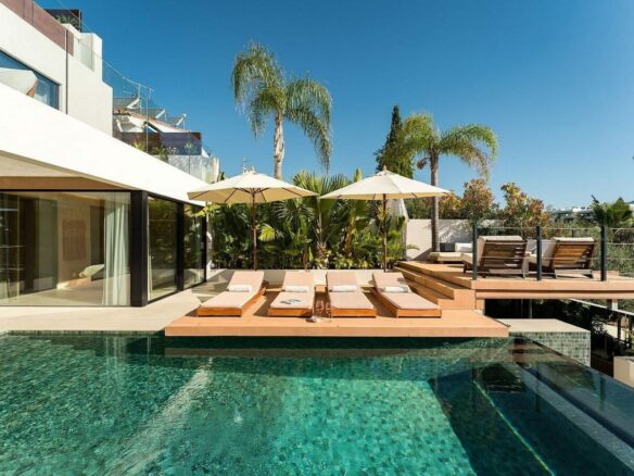 Scandinavian design villa with infinity pool Nueva Andalucia Marbella