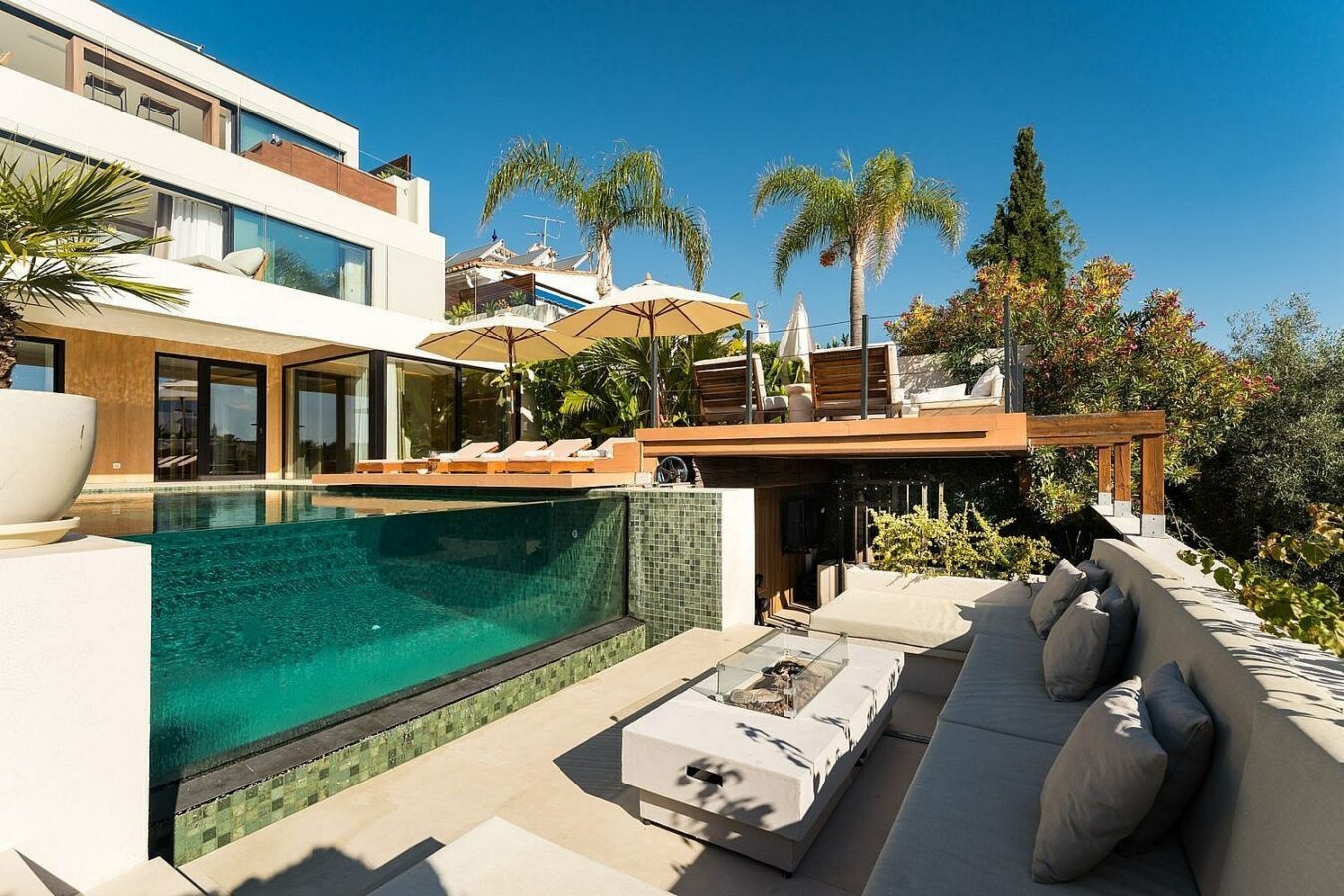 Scandinavian design villa with infinity pool Nueva Andalucia Marbella