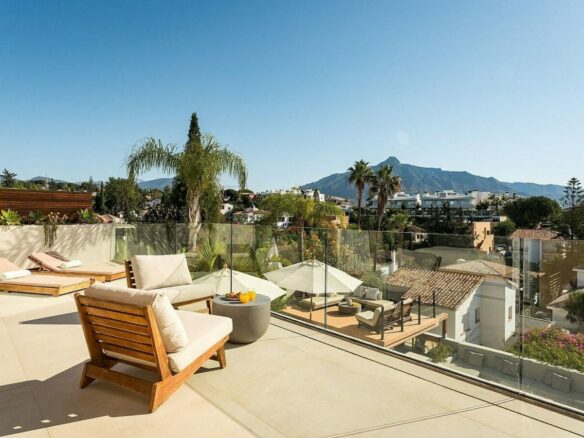 Scandinavian design villa with infinity pool Nueva Andalucia Marbella