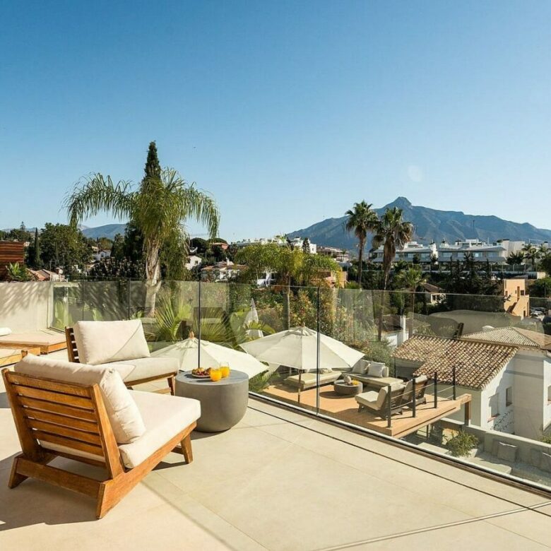 Scandinavian design villa with infinity pool Nueva Andalucia Marbella