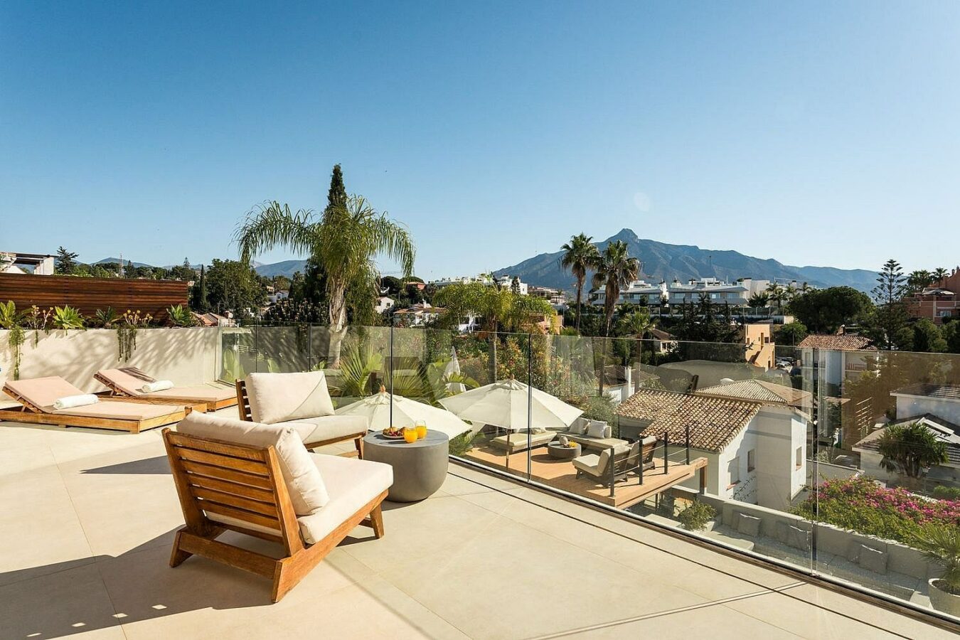 Scandinavian design villa with infinity pool Nueva Andalucia Marbella