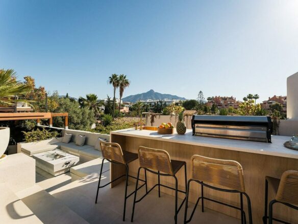 Scandinavian design villa with infinity pool Nueva Andalucia Marbella