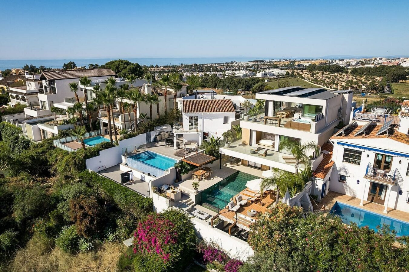 Scandinavian design villa with infinity pool Nueva Andalucia Marbella