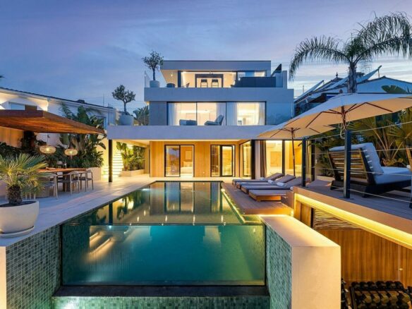 Scandinavian design villa with infinity pool Nueva Andalucia Marbella