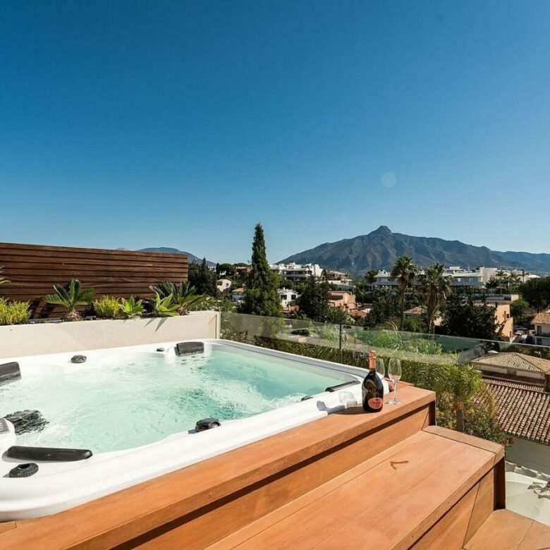 Scandinavian design villa with infinity pool Nueva Andalucia Marbella