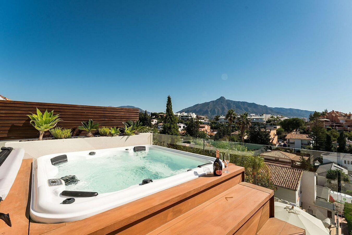 Scandinavian design villa with infinity pool Nueva Andalucia Marbella