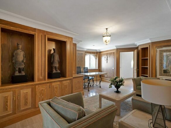 Six-bedroom villa with panoramic sea views and pool in Hacienda Las Chapas, Marbella East