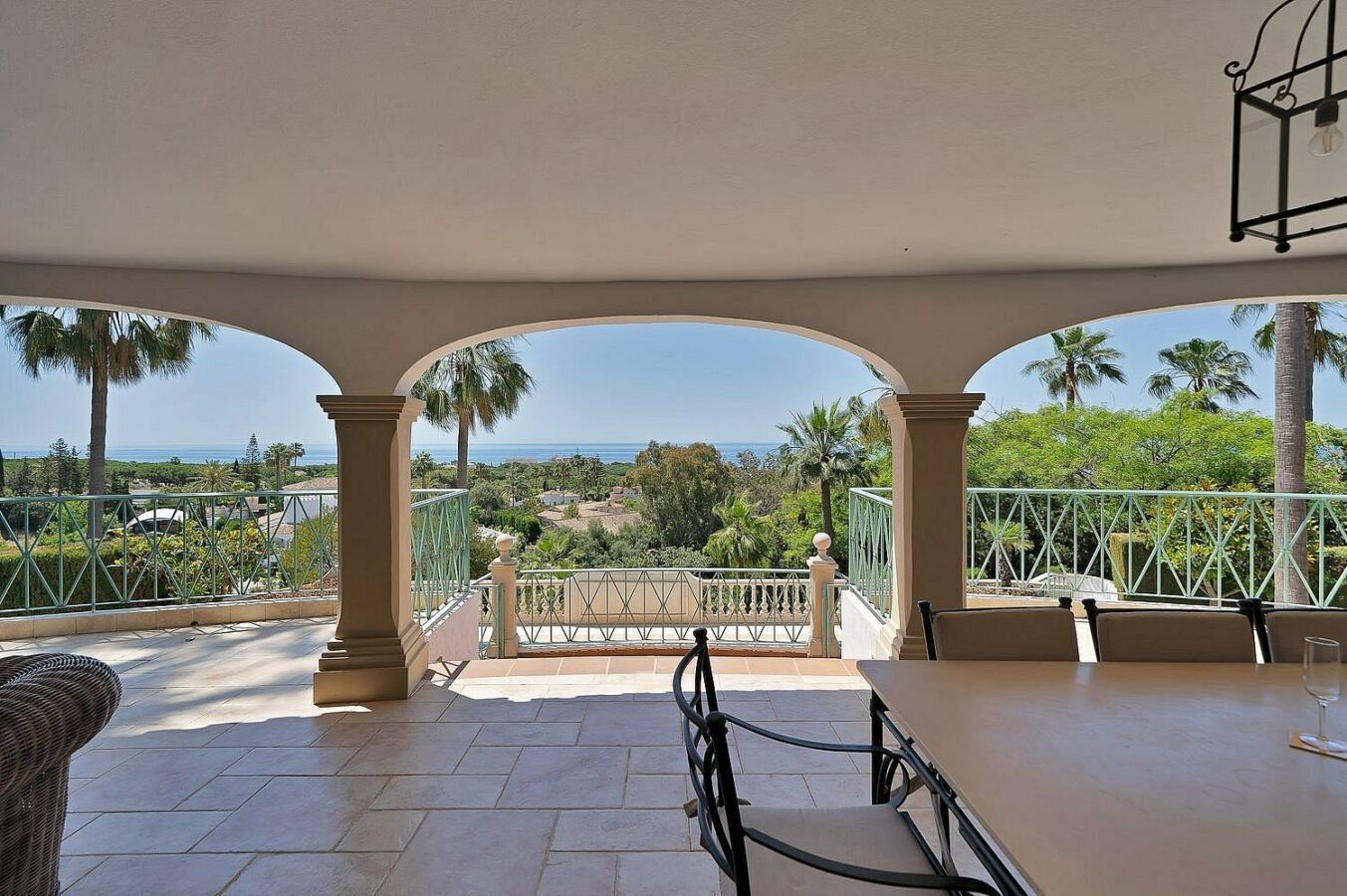 Six-bedroom villa with panoramic sea views and pool in Hacienda Las Chapas, Marbella East
