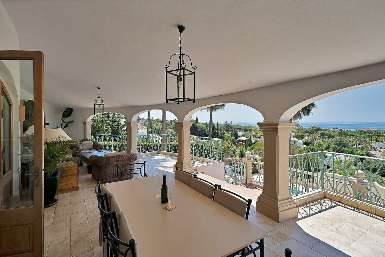 Six-bedroom villa with panoramic sea views and pool in Hacienda Las Chapas, Marbella East