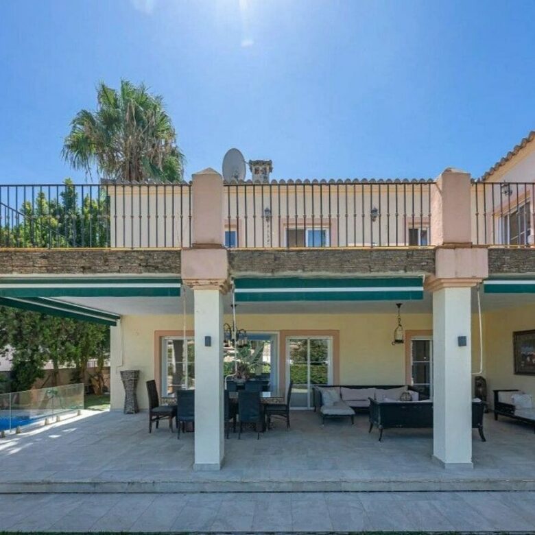 Seven bedroom golf villa with pool and mountain views Guadalmina Alta San Pedro