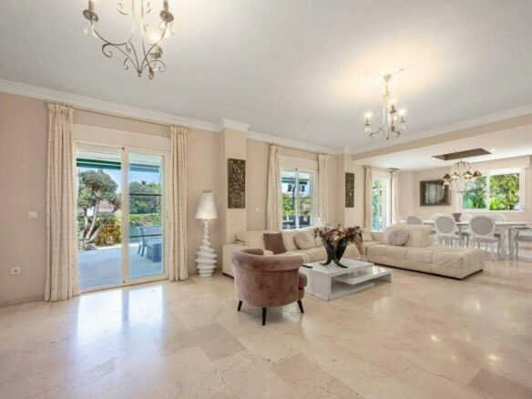 Seven bedroom golf villa with pool and mountain views Guadalmina Alta San Pedro
